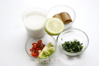 用泰式招牌菜拯救夏日味蕾——泰式咖喱虾的做法步骤：3