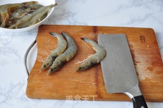 蒜蓉烤虾的做法步骤：2