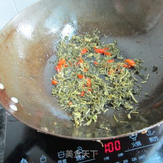 梅干菜炒虾的做法步骤：4
