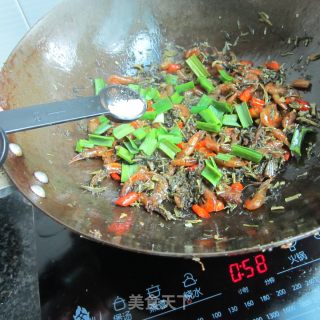 梅干菜炒虾的做法步骤：9