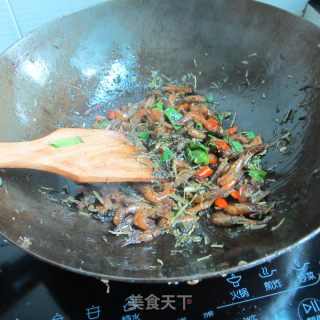 梅干菜炒虾的做法步骤：10