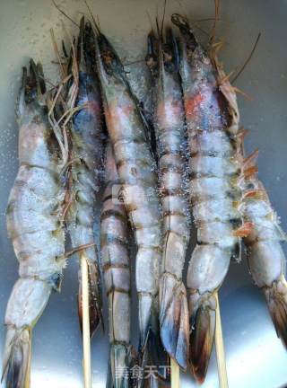 #ACA烘焙明星大赛#海盐黑胡椒烤虾的做法步骤：3