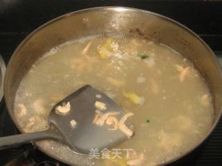 荠菜虾干豆腐汤的做法步骤：4