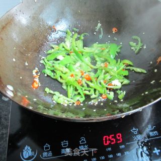 青椒丝炒干虾的做法步骤：5