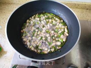 香菇虾干豆饭的做法步骤：1