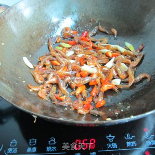 尖椒小虾的做法步骤：8
