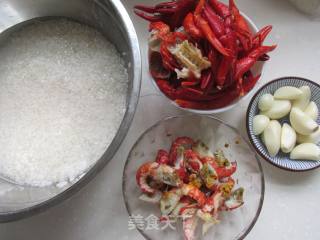 小龙虾蒸饭的做法步骤：1