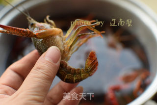 蒜香小龙虾的做法步骤：1