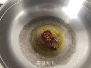 小龙虾辣炒海螺的做法步骤：4