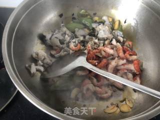 小龙虾辣炒海螺的做法步骤：6