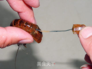 张牙舞爪的季节很疯狂——【干煸小龙虾】的做法步骤：4