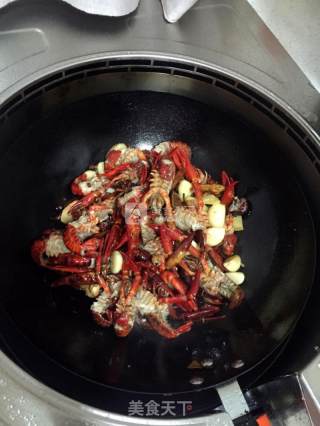 油焖小龙虾的做法步骤：4