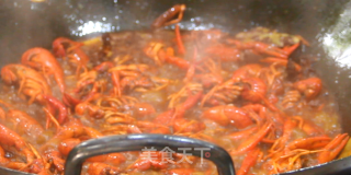 教你制作让你流口水的麻辣小龙虾的做法步骤：3