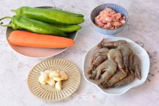 蒜油青虾椒酿肉的做法步骤：1