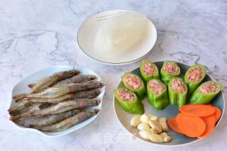 蒜油青虾椒酿肉的做法步骤：2
