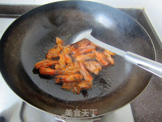 丝瓜炒大虾的做法步骤：5