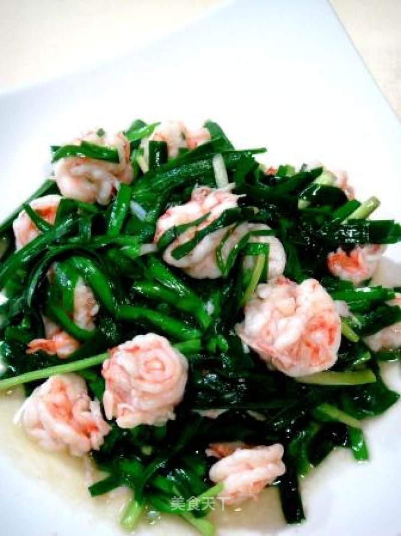 春季养生菜“韭菜炒青虾”的做法