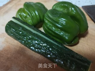 青虾炒辣椒的做法步骤：3