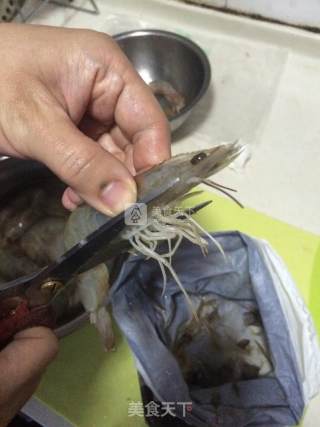 泰味咖喱虾的做法步骤：1
