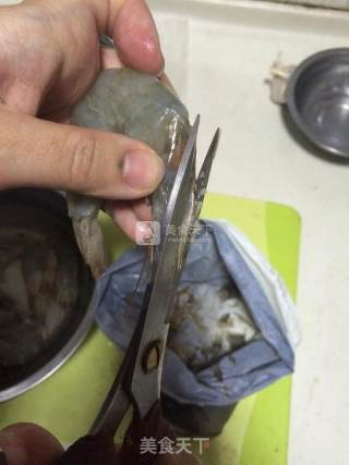 泰味咖喱虾的做法步骤：2