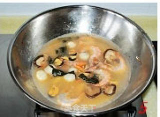 菠汁海鲜汤的做法步骤：6