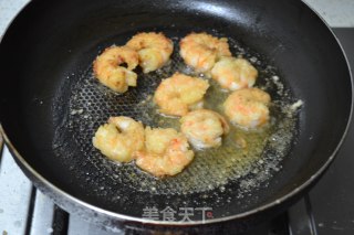 莲藕炒手剥虾的做法步骤：9