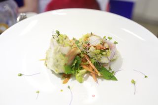 【Oster食谱】夏日越南明虾沙拉卷的做法步骤：7