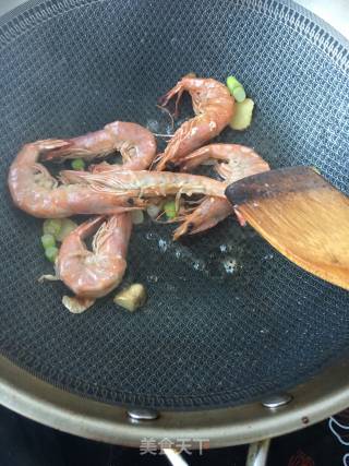 “萝卜”萝卜丝炖虾的做法步骤：8