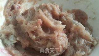 猪肉香菜虾丸汤的做法步骤：5