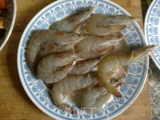 油焖大虾（私房菜6）的做法步骤：1
