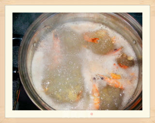 解暑必备——冬瓜海鲜汤的做法步骤：2