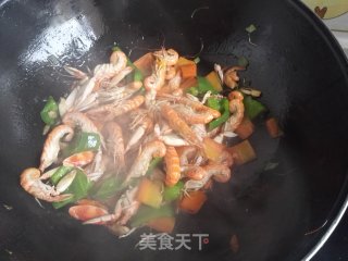 草虾炒青椒的做法步骤：13