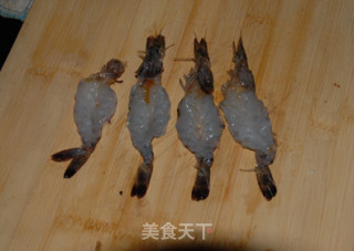 【粤菜】干煎大虾的做法步骤：2