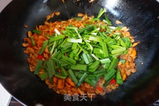 【天津】韭菜炒河虾的做法步骤：7