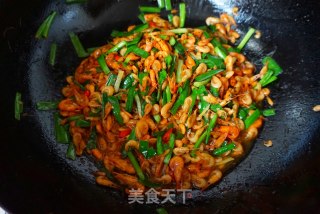 【天津】韭菜炒河虾的做法步骤：8
