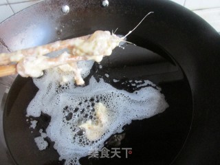 酥炸小虾的做法步骤：4