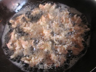 酥炸小虾的做法步骤：5