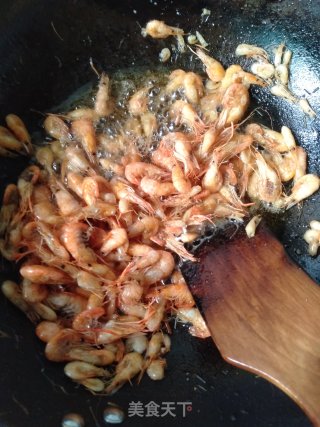 香酥小河虾的做法步骤：10