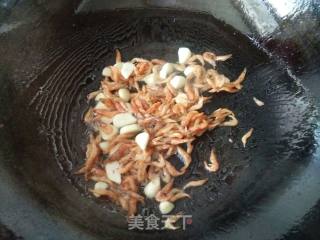西葫芦炒河虾的做法步骤：5