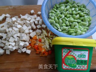 酱焖河虾毛豆的做法步骤：2