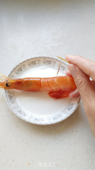 让人吮指回味的~~黄金蒜香南美大虾的做法步骤：3