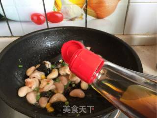 菱角米炒虾仁的做法步骤：10