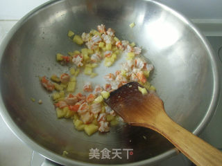 虾仁菠萝炒饭的做法步骤：9