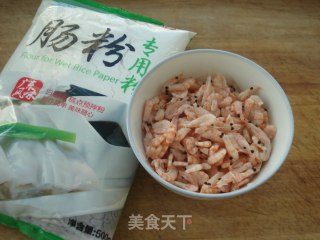 磷虾肠粉的做法步骤：1