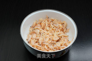 香脆米饭虾仁饼的做法步骤：2