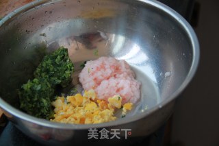 适合一岁半宝宝吃的小白菜虾肉蒸饺的做法步骤：7
