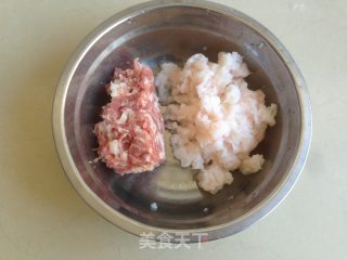 磷虾猪肉云吞的做法步骤：2
