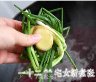 墨鱼大虾豆腐汤的做法步骤：4