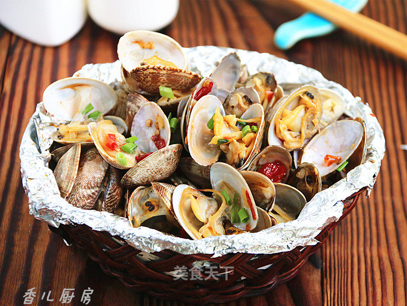 #第四届烘焙大赛暨是爱吃节#泡椒烤蛤蜊的做法