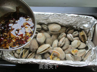 #第四届烘焙大赛暨是爱吃节#泡椒烤蛤蜊的做法步骤：9